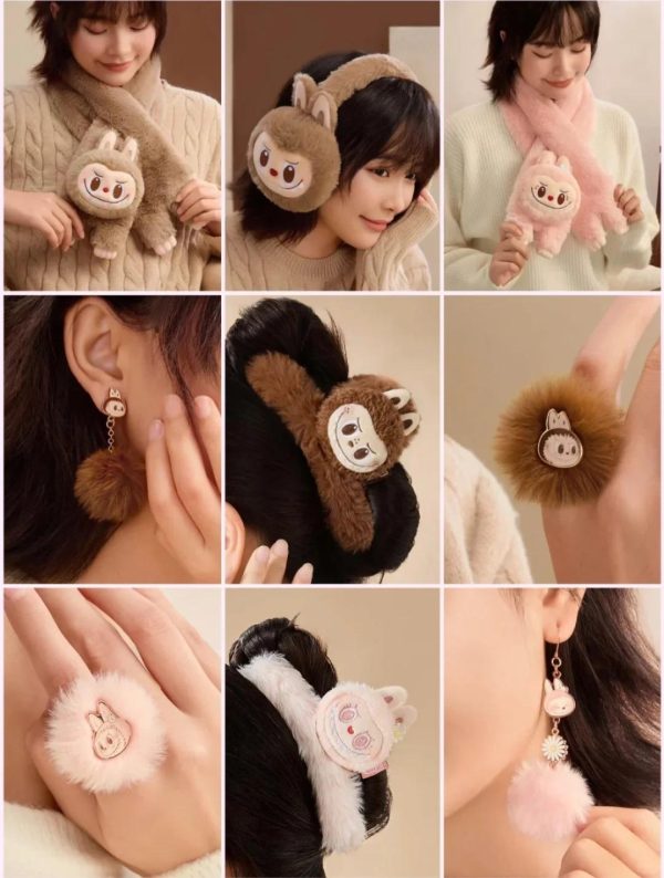 1_c248267c-38fe-4a8b-81c7-d3b1e092f379.jpg (Cat10024)POPLand Limited LABUBUA mokoko Figure Pendant and bag and chapeau