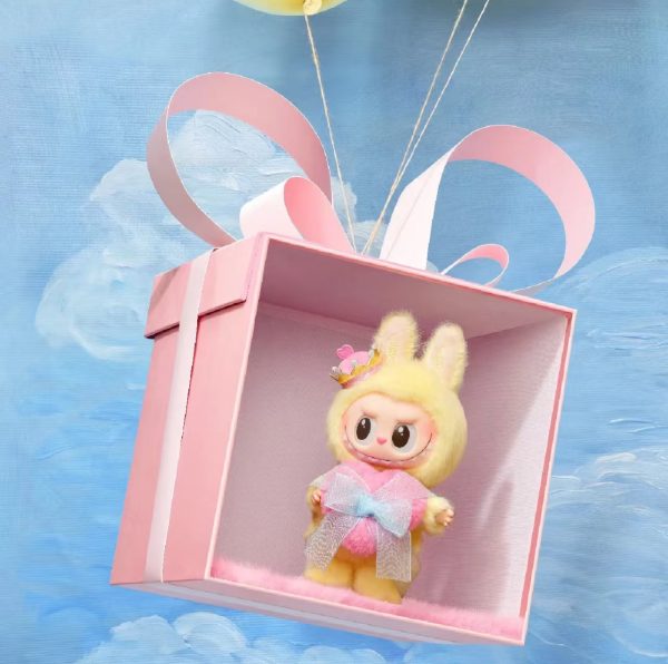 FullSizeRender_d36776bb-0b85-4365-939f-be13d2b6a0c7.jpg Labubu Queen Let's checkmate plush doll small one 18cm doll Close to yellow
